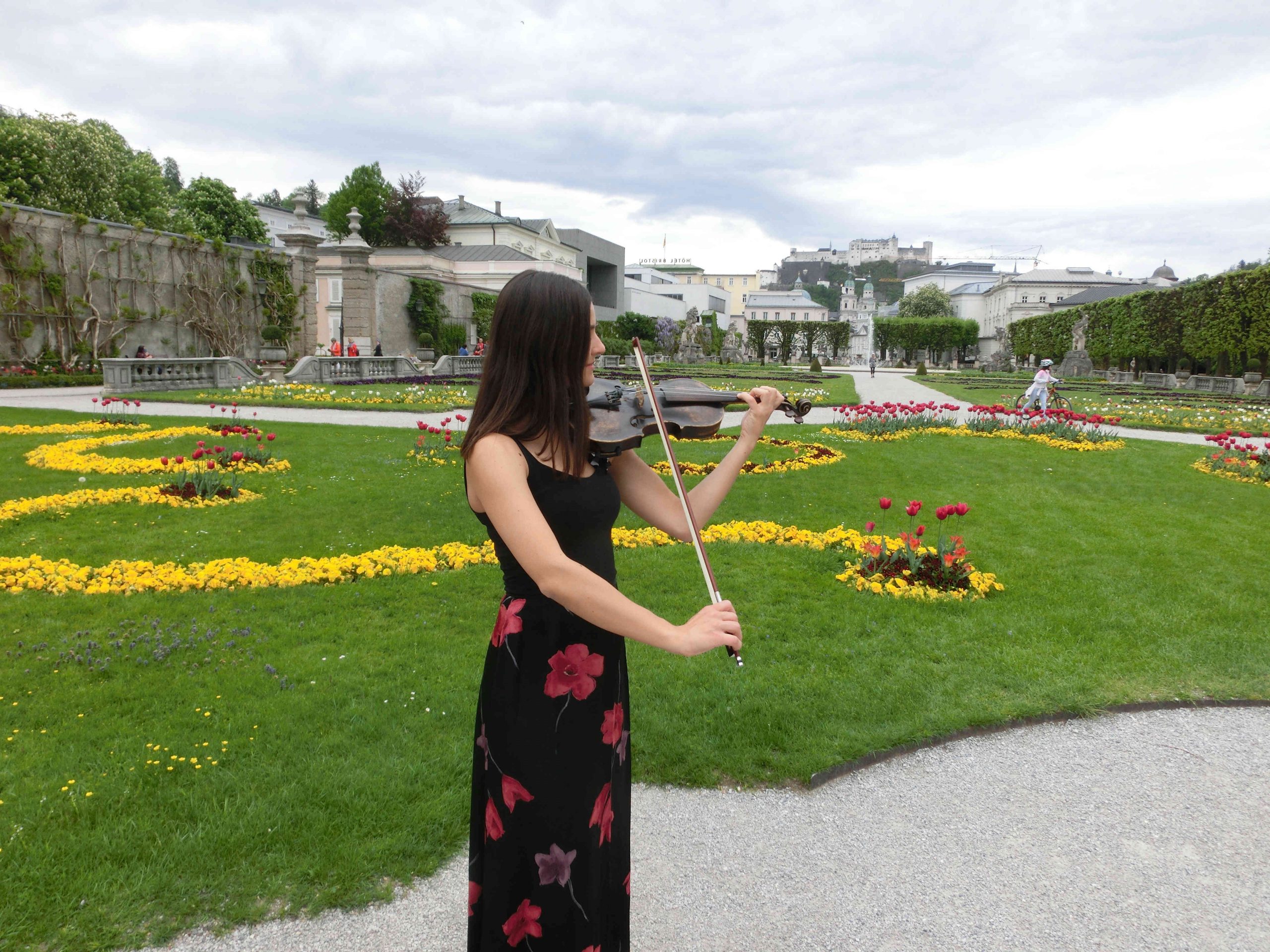 Violin_Female_Player_3