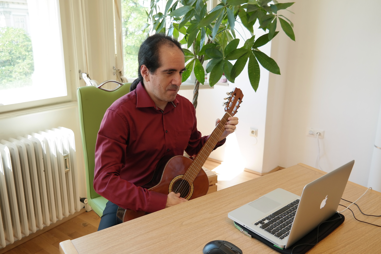 Guitar Player